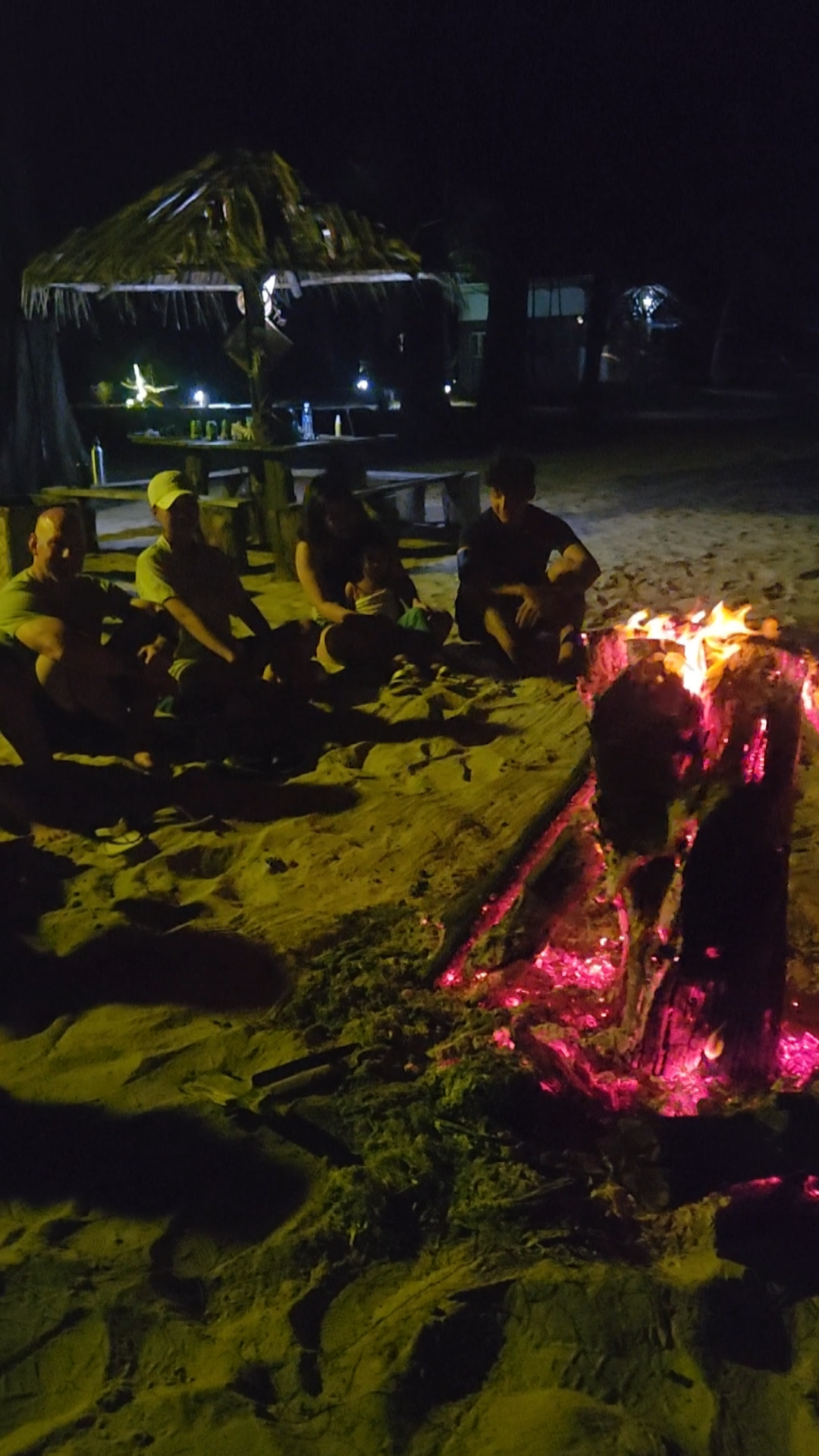 Eagle Bay Retreat Camp and Bon Fires at the Beach