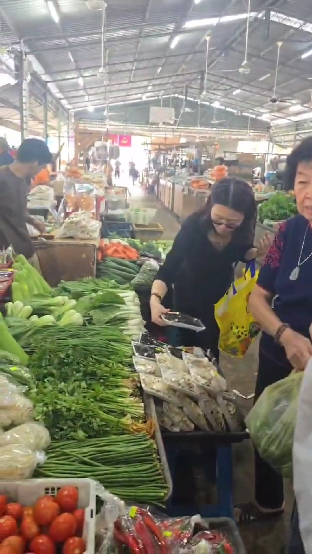 Eagle Bay Retreat Shopping Fish Market Vegetable  Market