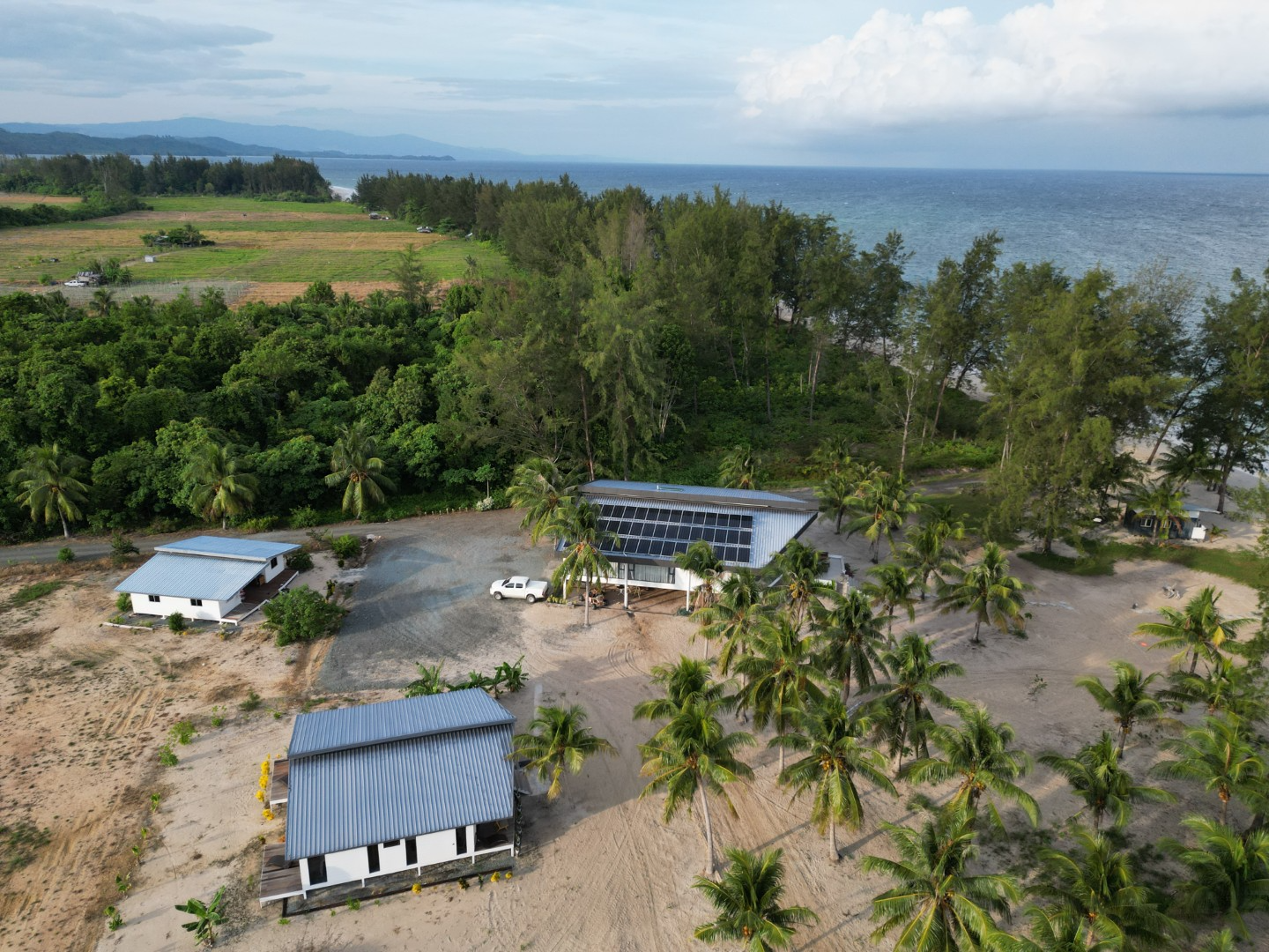 Eagle Bay Retreat Wifi 4/5G (Starlink) Parking