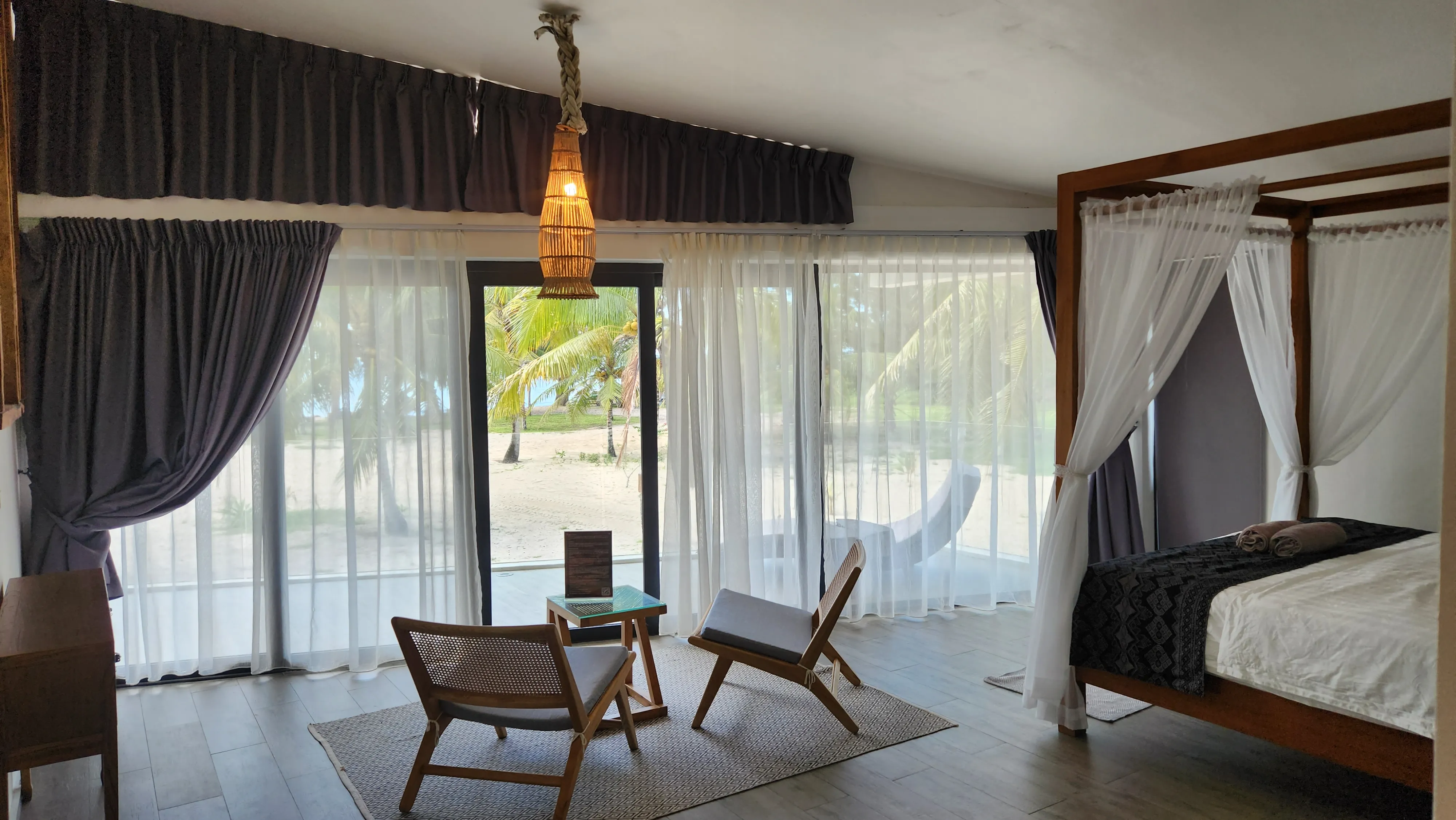 Eagle Bay Retreat Grand Villa Beach View 